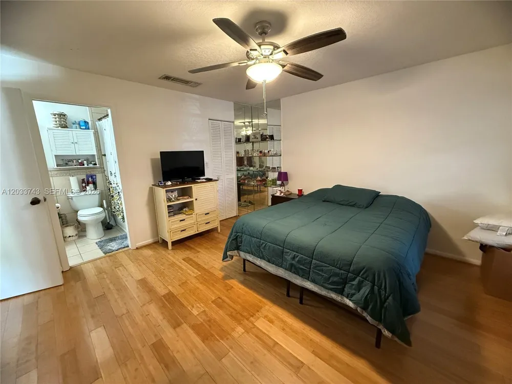 103 Tweedbrook Ln #101 Hollywood, FL 33021