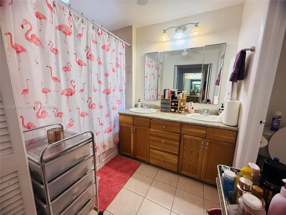 103 Tweedbrook Ln #101 Hollywood, FL 33021