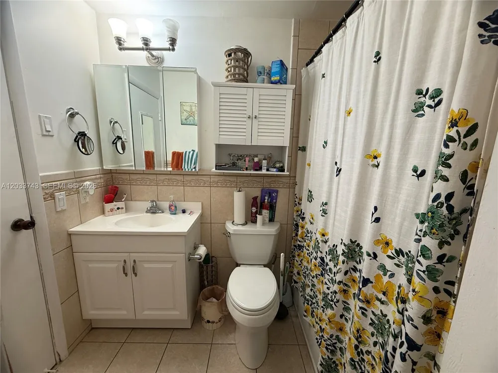 103 Tweedbrook Ln #101 Hollywood, FL 33021