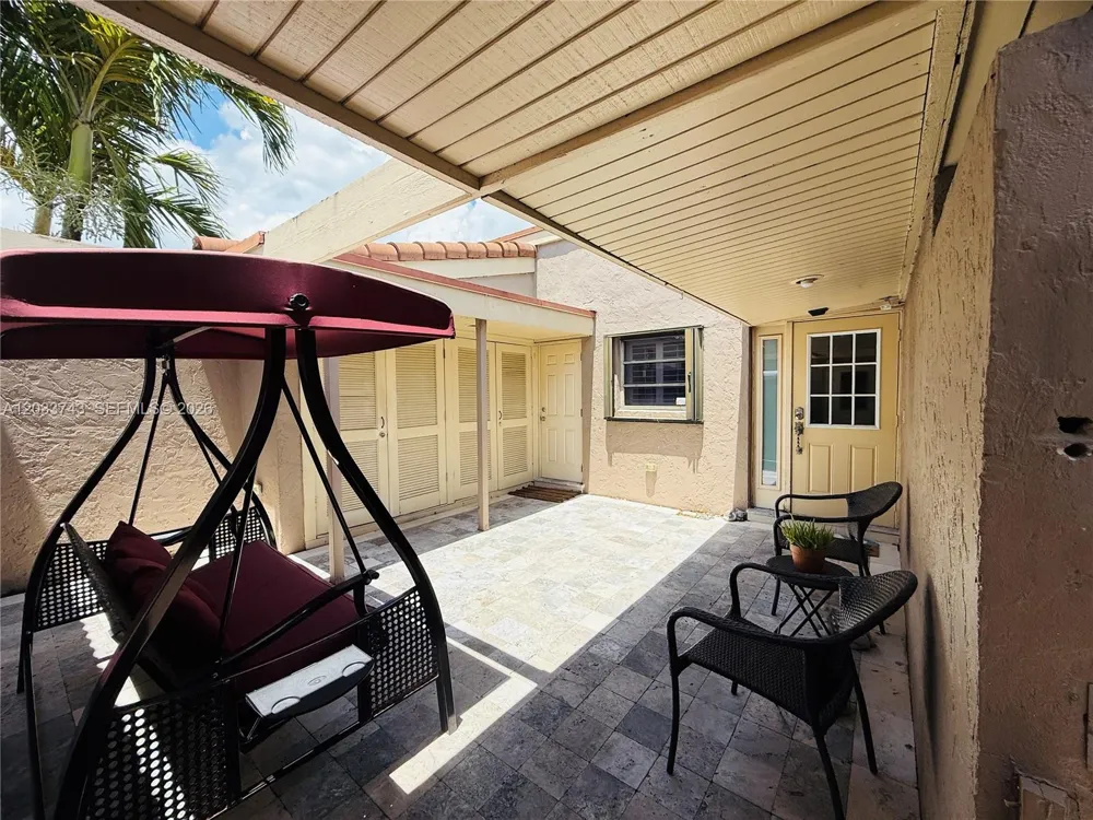 103 Tweedbrook Ln #101 Hollywood, FL 33021