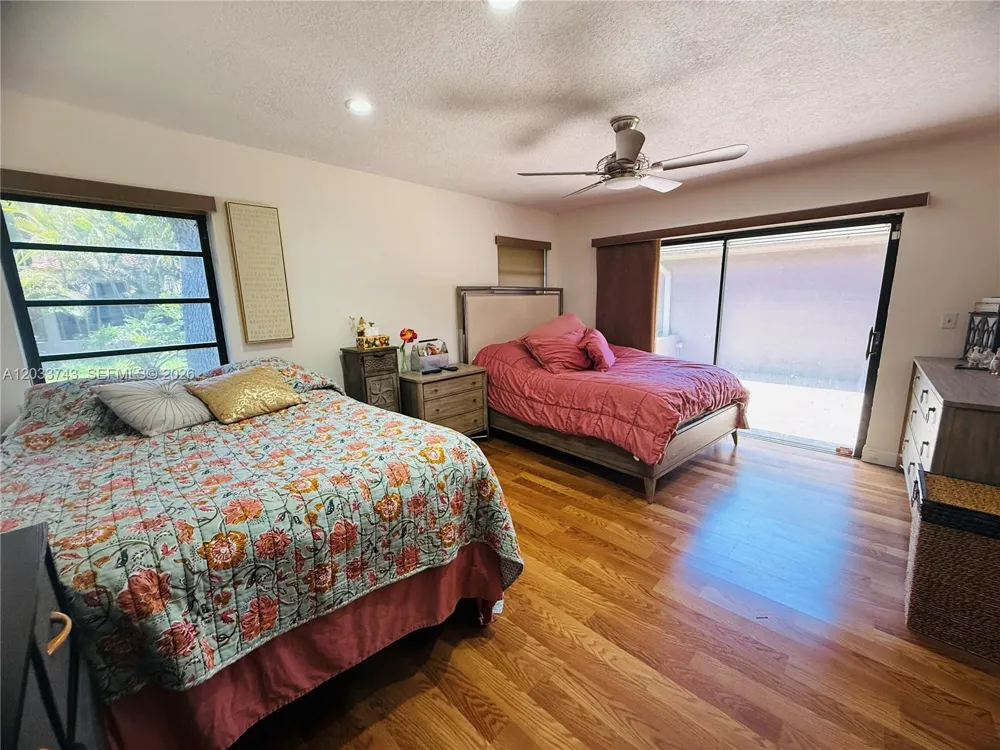 103 Tweedbrook Ln #101 Hollywood, FL 33021