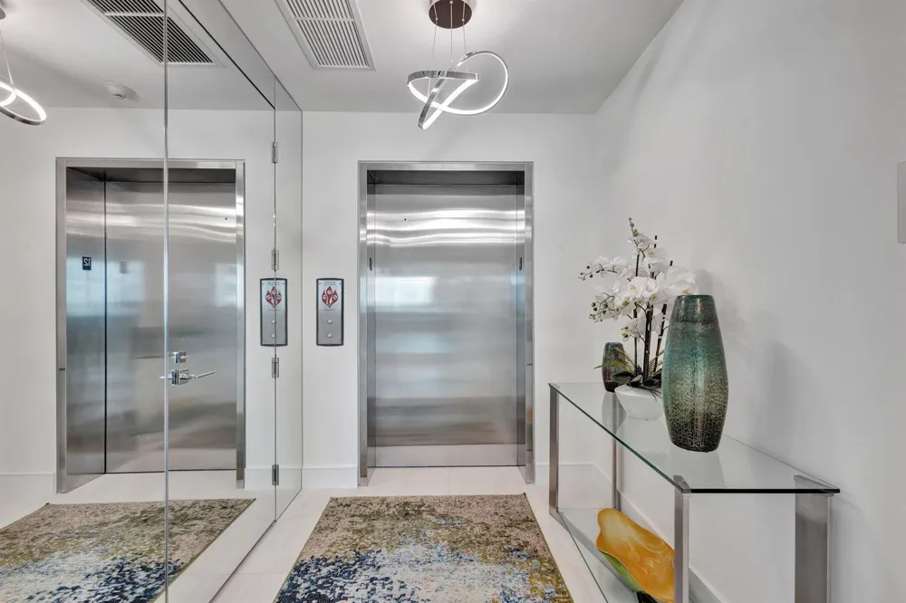 3730 Ocean Drive #12c Singer Island, FL 33404