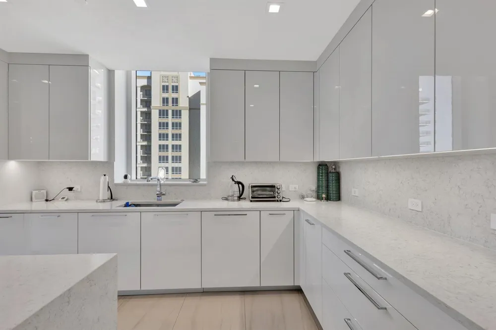 3730 Ocean Drive #12c Singer Island, FL 33404