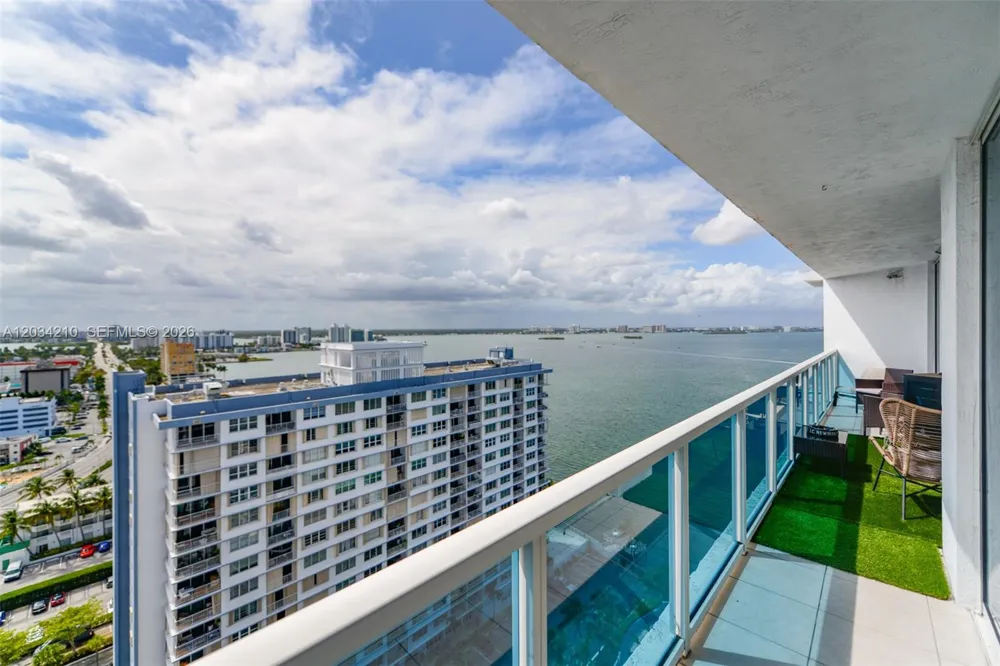 1881 79th St Cswy #2004 North Bay Village, FL 33141