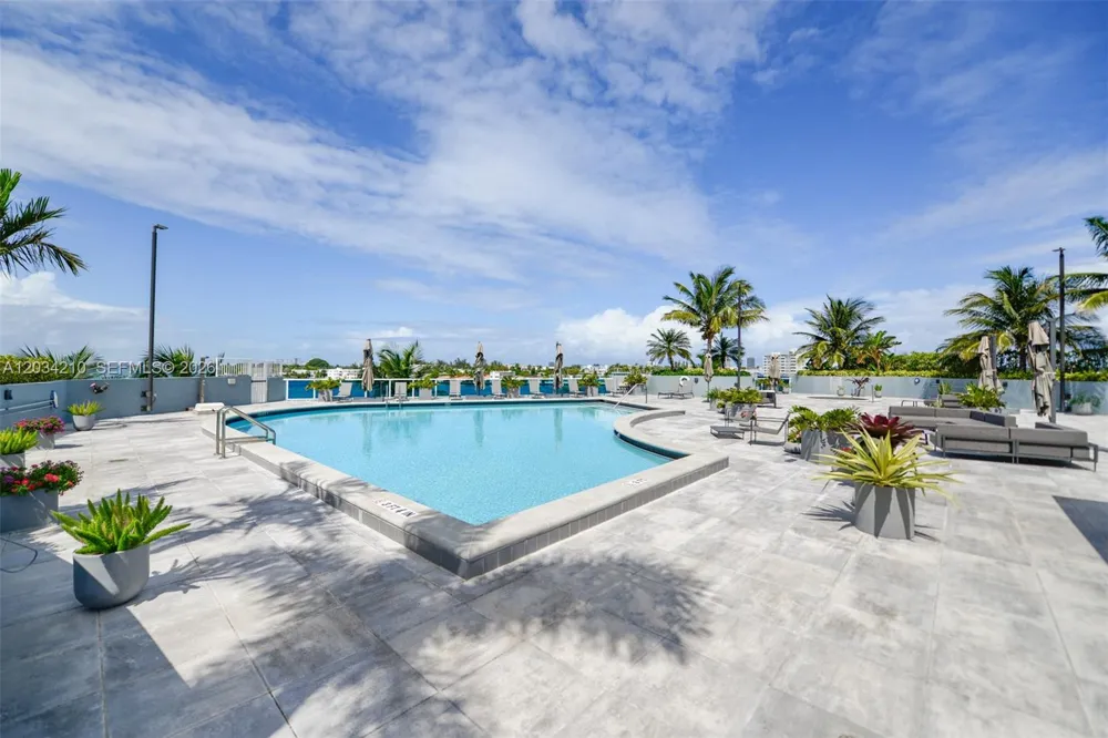 1881 79th St Cswy #2004 North Bay Village, FL 33141