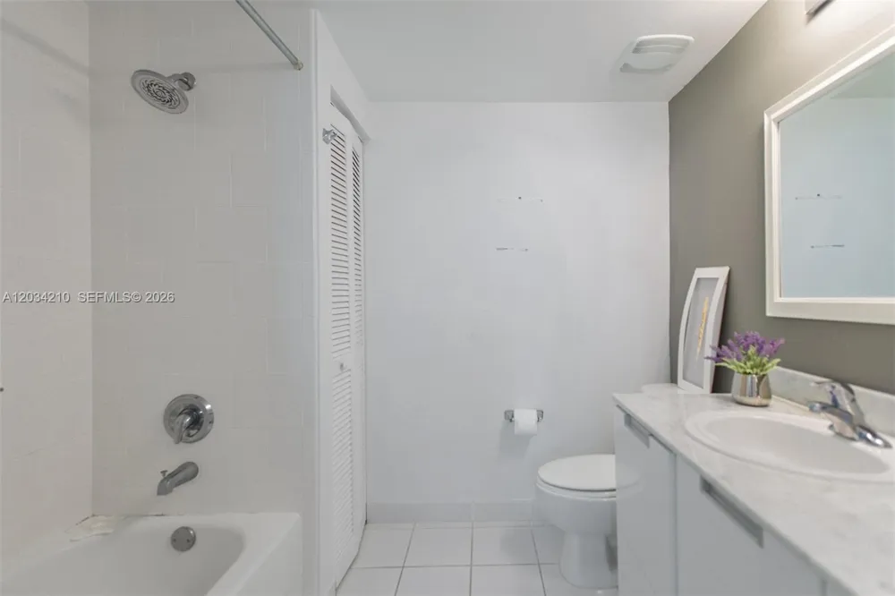 1881 79th St Cswy #2004 North Bay Village, FL 33141