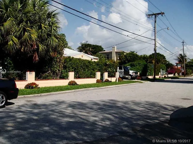 9324 Abbott Avenue Surfside, FL 33154