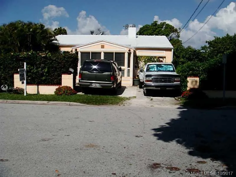 9324 Abbott Avenue Surfside, FL 33154