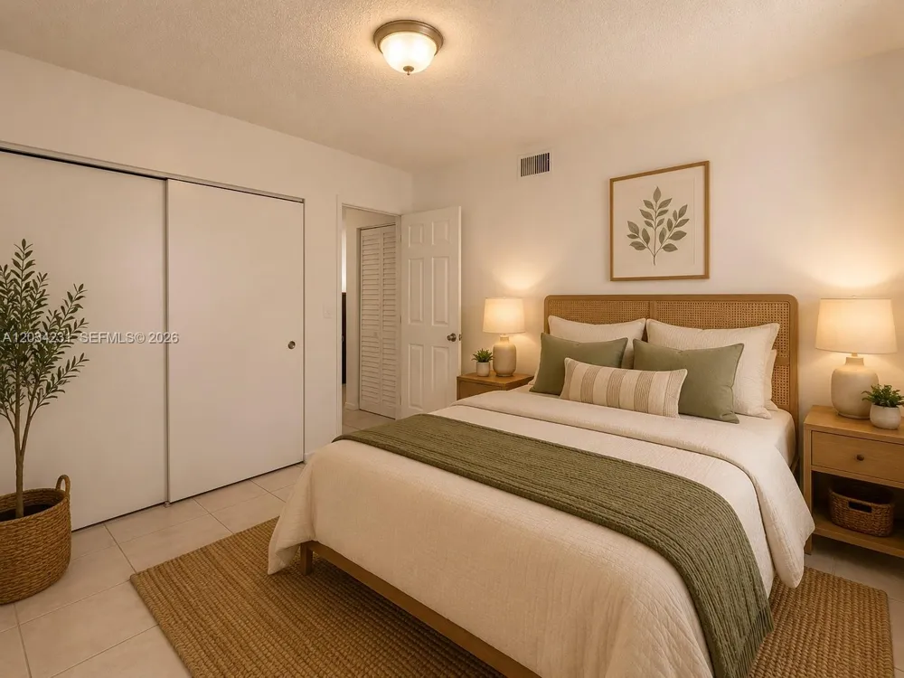 2775 W 61st St #102 Hialeah, FL 33016