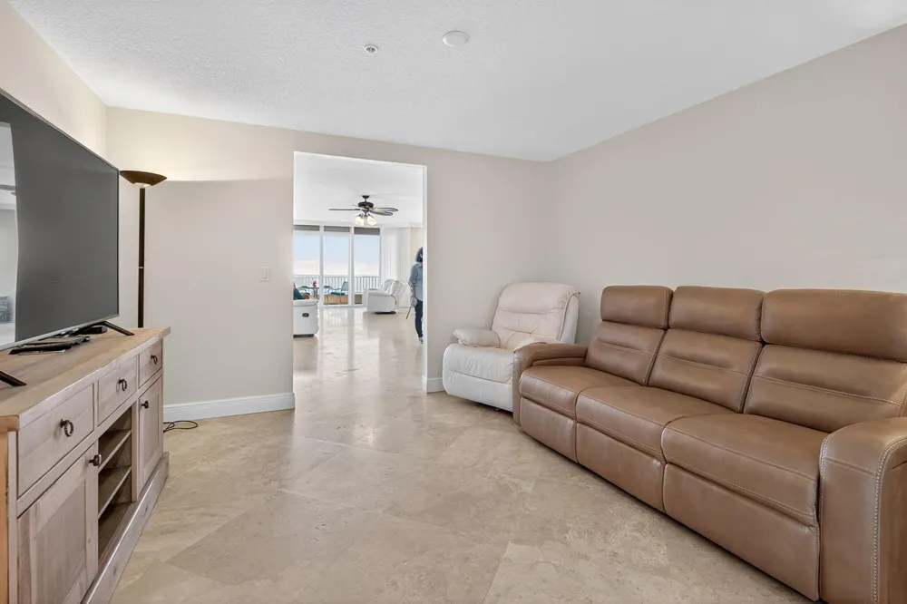 700 Ocean Royale Way #Ph 3 Juno Beach, FL 33408