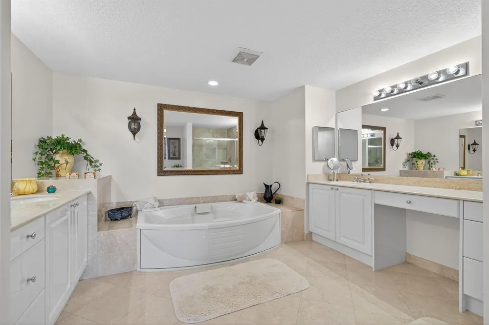700 Ocean Royale Way #Ph 3 Juno Beach, FL 33408