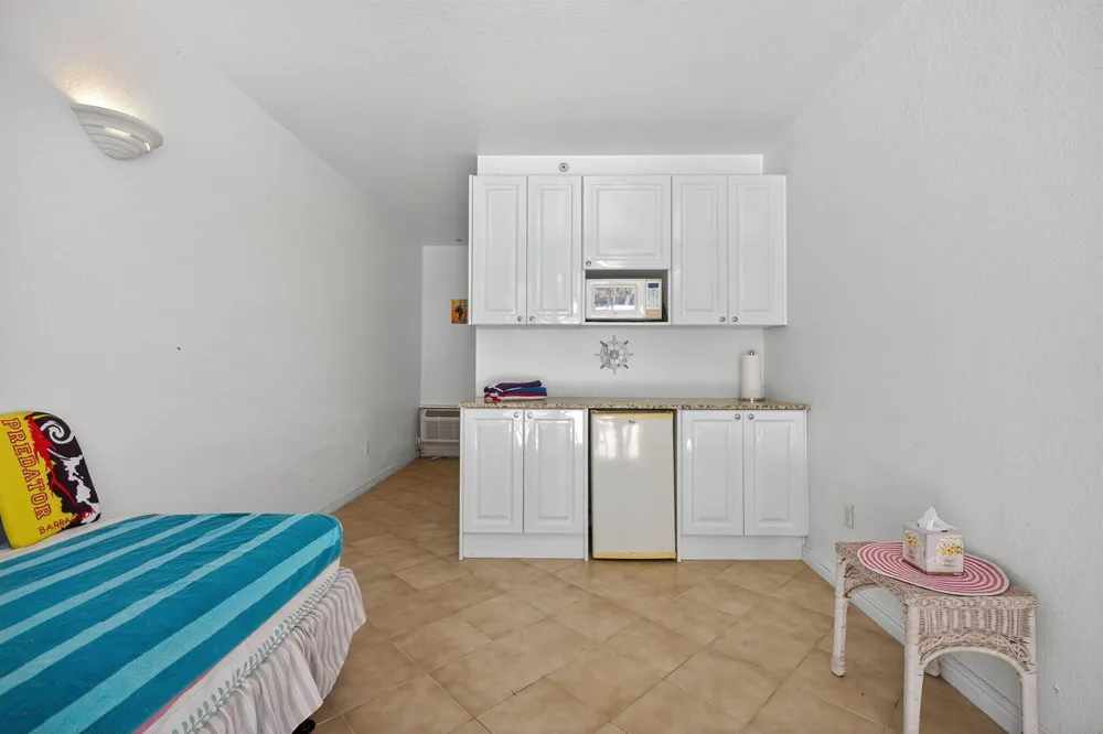700 Ocean Royale Way #Ph 3 Juno Beach, FL 33408