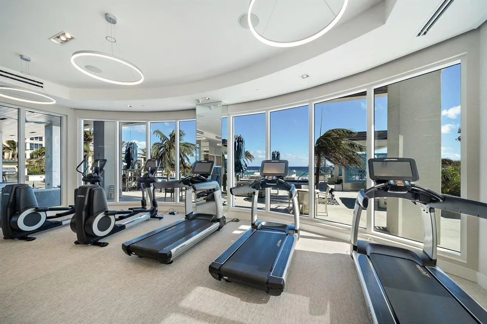 3730 Ocean Drive #9d Singer Island, FL 33404