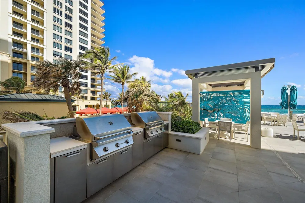 3730 Ocean Drive #9d Singer Island, FL 33404
