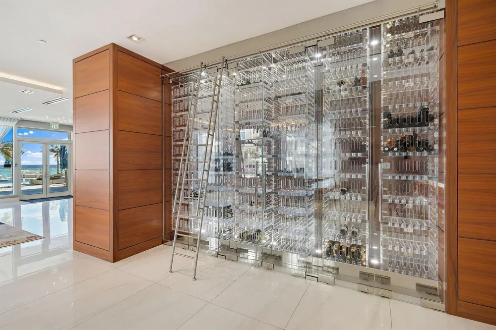 3730 Ocean Drive #9d Singer Island, FL 33404