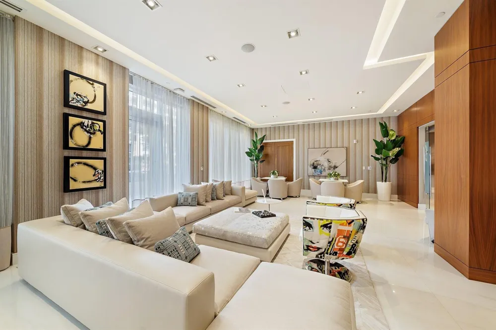 3730 Ocean Drive #9d Singer Island, FL 33404