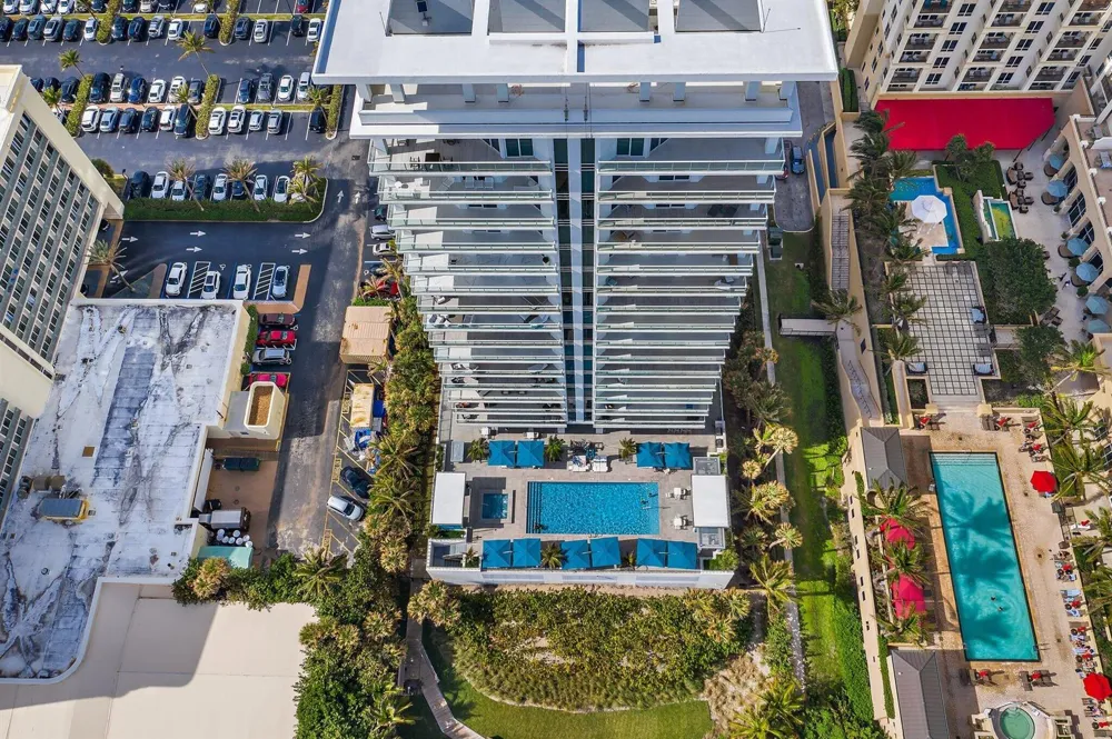 3730 Ocean Drive #9d Singer Island, FL 33404