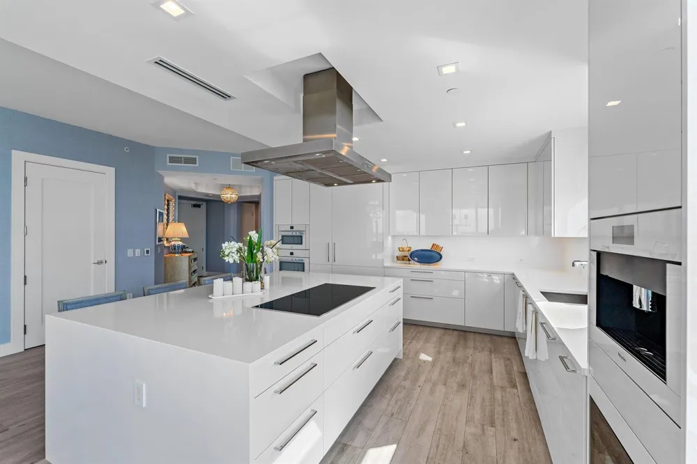 3730 Ocean Drive #9d Singer Island, FL 33404