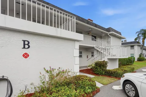1166 6th Avenue #B8