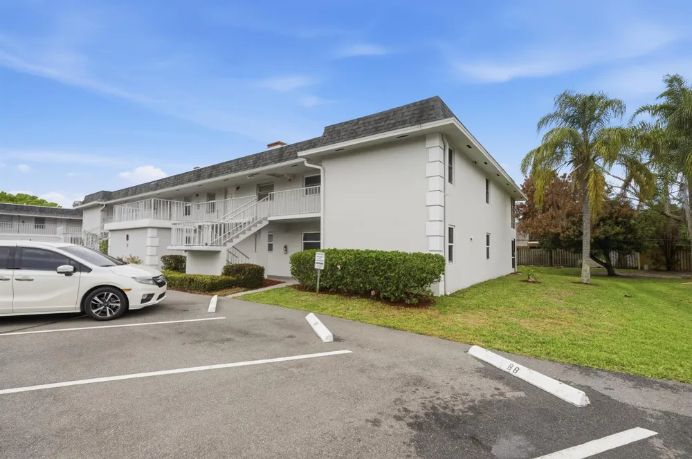 1166 6th Avenue #B8 Vero Beach, FL 32960