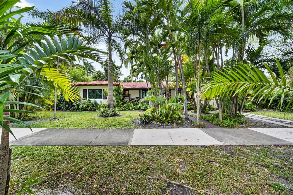 320 San Sebastian Avenue Coral Gables, FL 33134