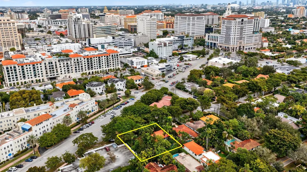 320 San Sebastian Avenue Coral Gables, FL 33134
