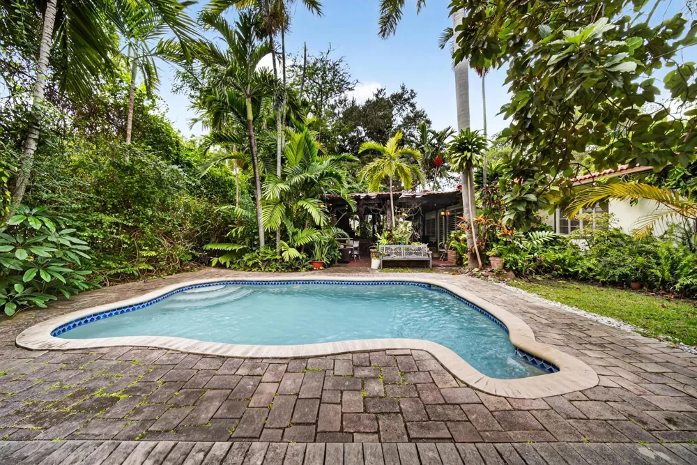 320 San Sebastian Avenue Coral Gables, FL 33134