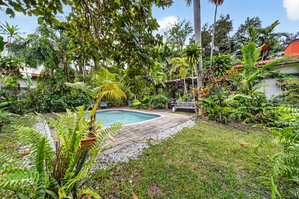 320 San Sebastian Avenue Coral Gables, FL 33134