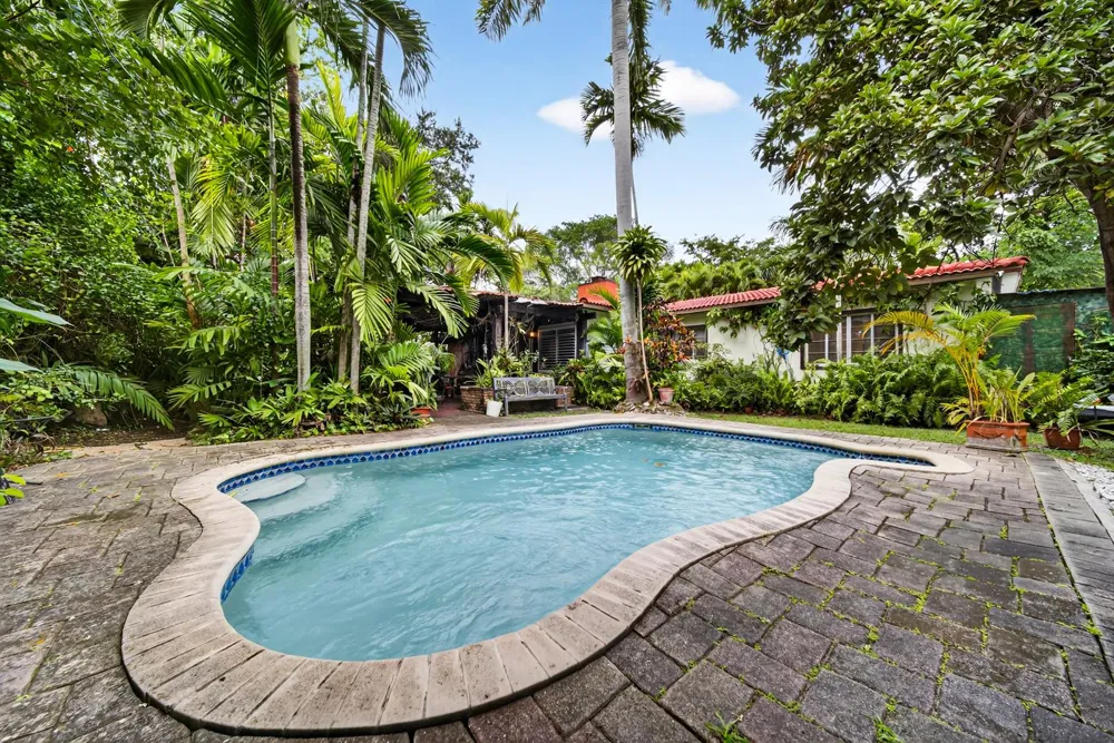 320 San Sebastian Avenue Coral Gables, FL 33134