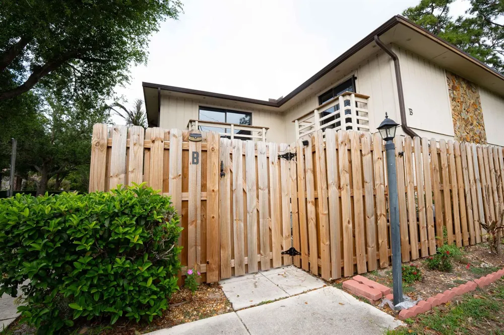 2811 Stoneway Lane #B Fort Pierce, FL 34982