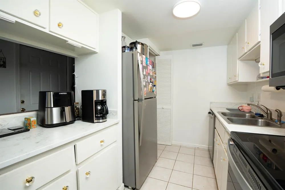 2811 Stoneway Lane #B Fort Pierce, FL 34982
