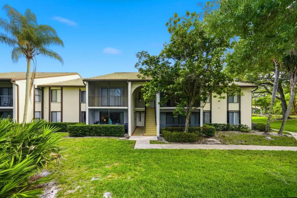 2702 SW Matheson Avenue #113-f1 Palm City, FL 34990