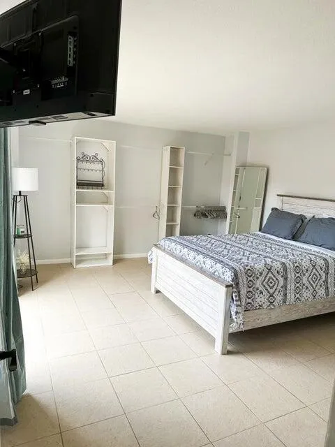 1402 Nebraska #15d Fort Pierce, FL 34950