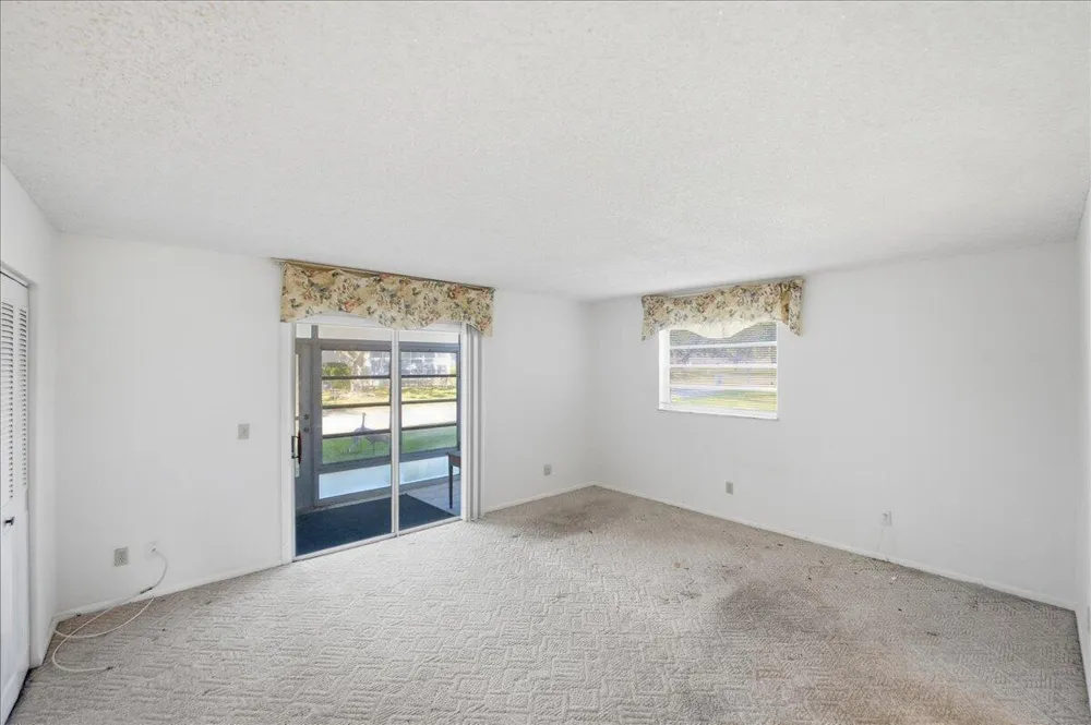 28 Lake Vista Trail #105 Port St. Lucie, FL 34952