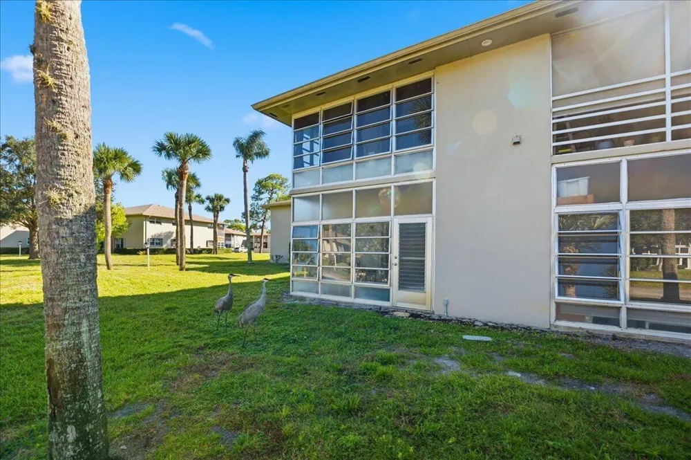 28 Lake Vista Trail #105 Port St. Lucie, FL 34952