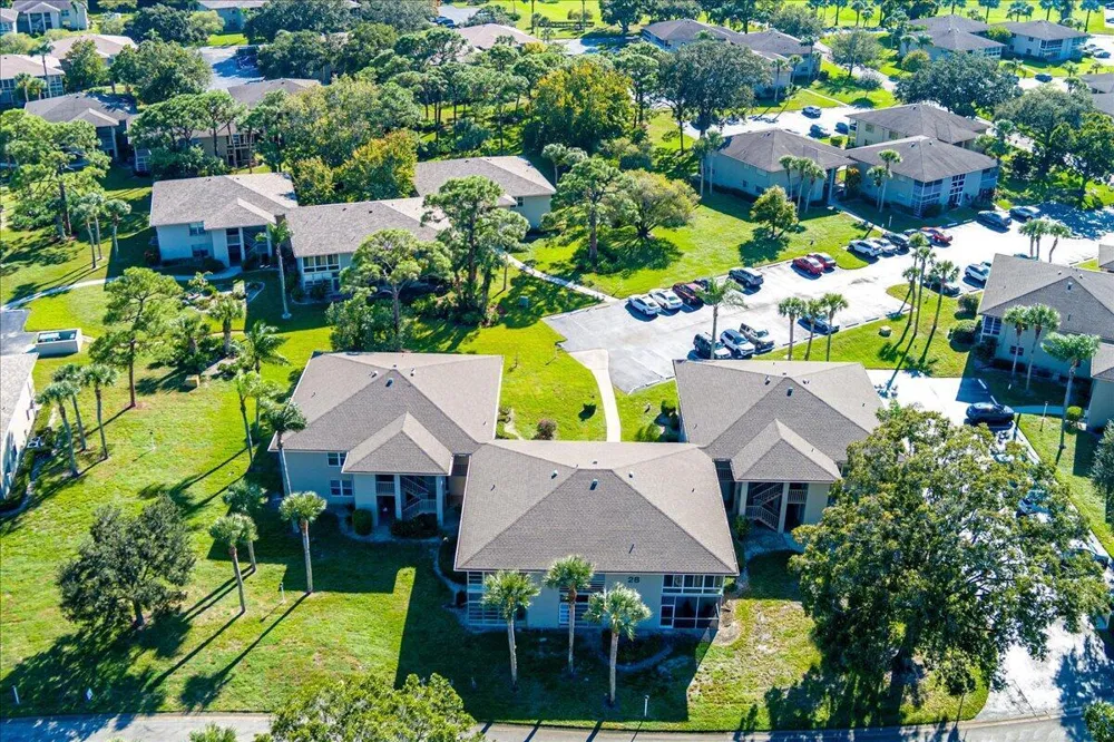 28 Lake Vista Trail #105 Port St. Lucie, FL 34952