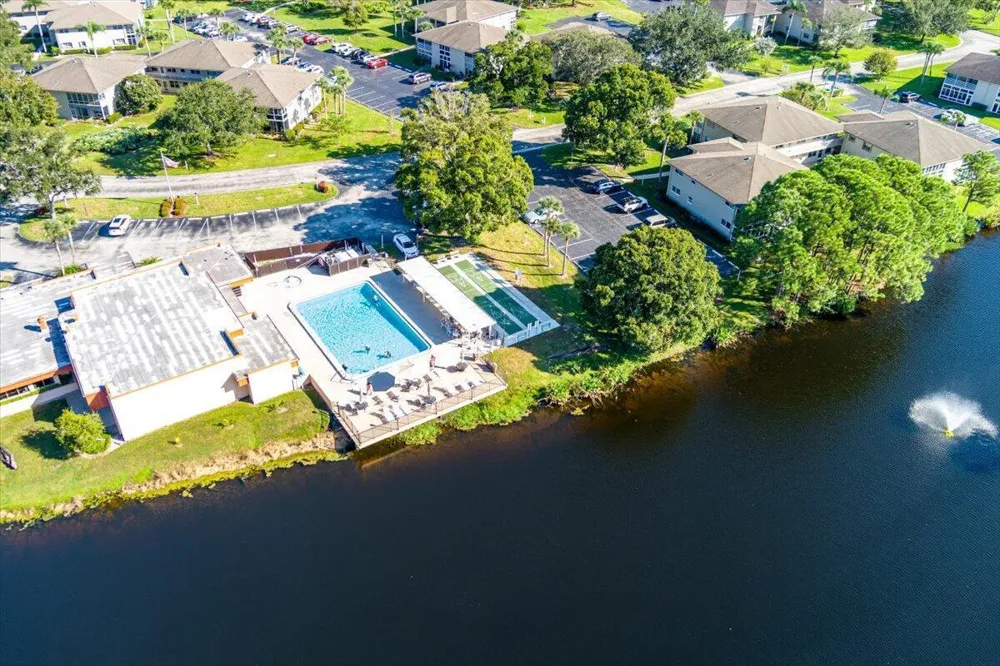 28 Lake Vista Trail #105 Port St. Lucie, FL 34952