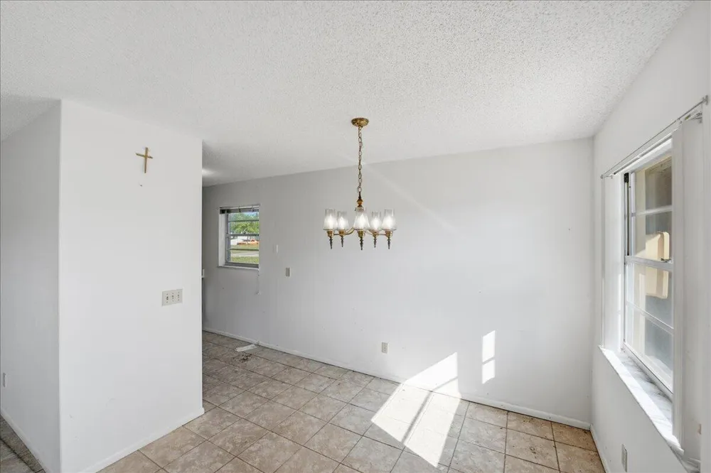 28 Lake Vista Trail #105 Port St. Lucie, FL 34952