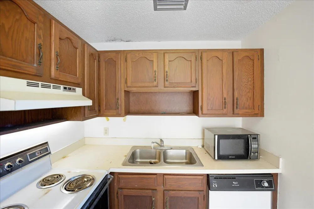 28 Lake Vista Trail #105 Port St. Lucie, FL 34952