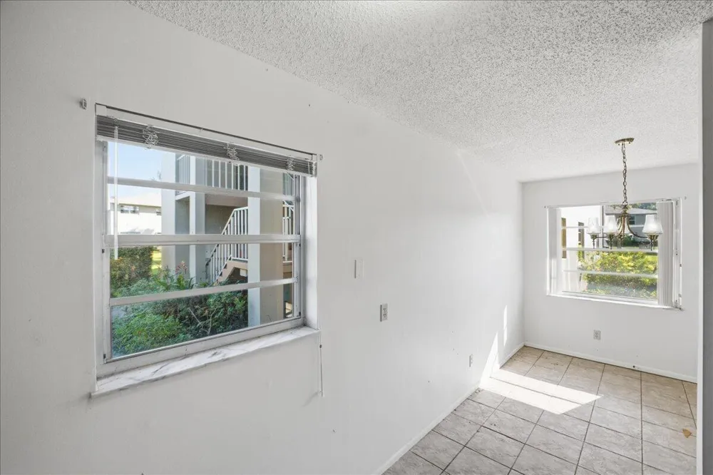 28 Lake Vista Trail #105 Port St. Lucie, FL 34952