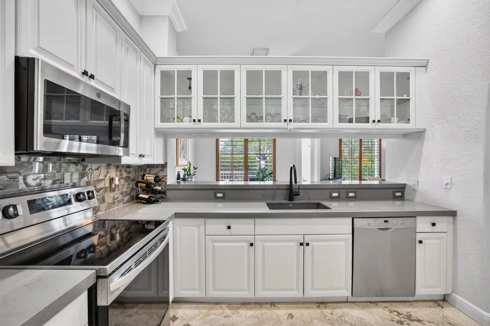 2860 Marina Circle Lighthouse Point, FL 33064