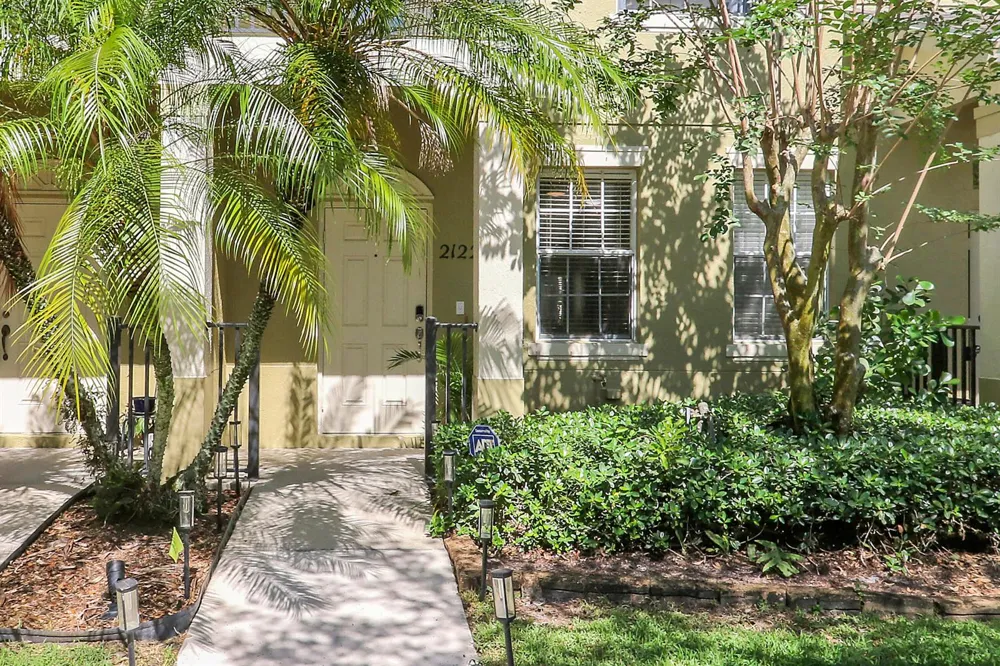 2122 SE Grand Drive Port St. Lucie, FL 34952