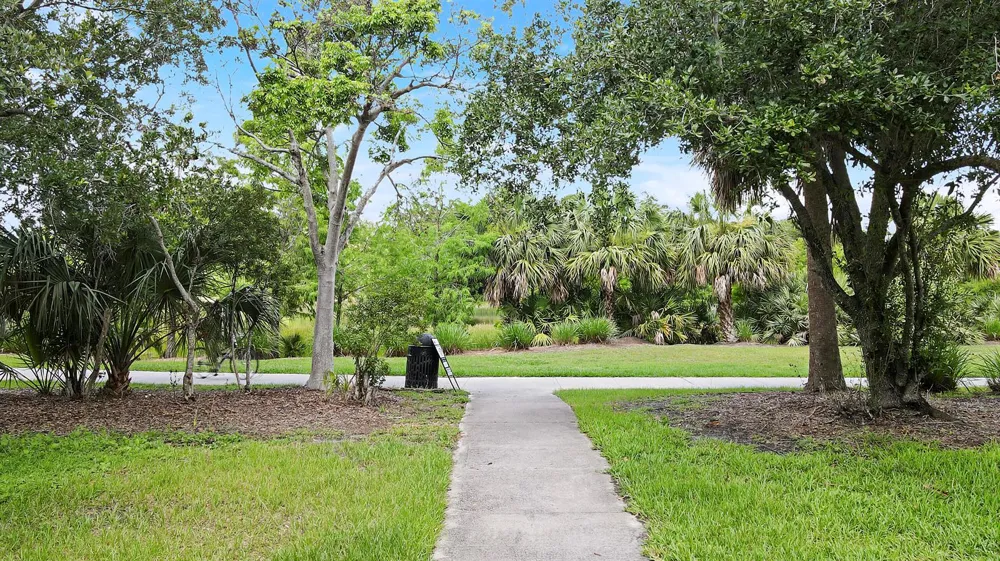 2122 SE Grand Drive Port St. Lucie, FL 34952