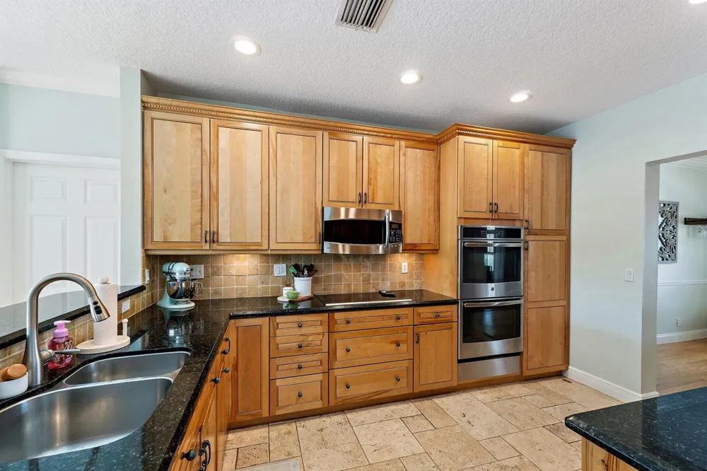 10295 Allamanda Boulevard Palm Beach Gardens, FL 33410