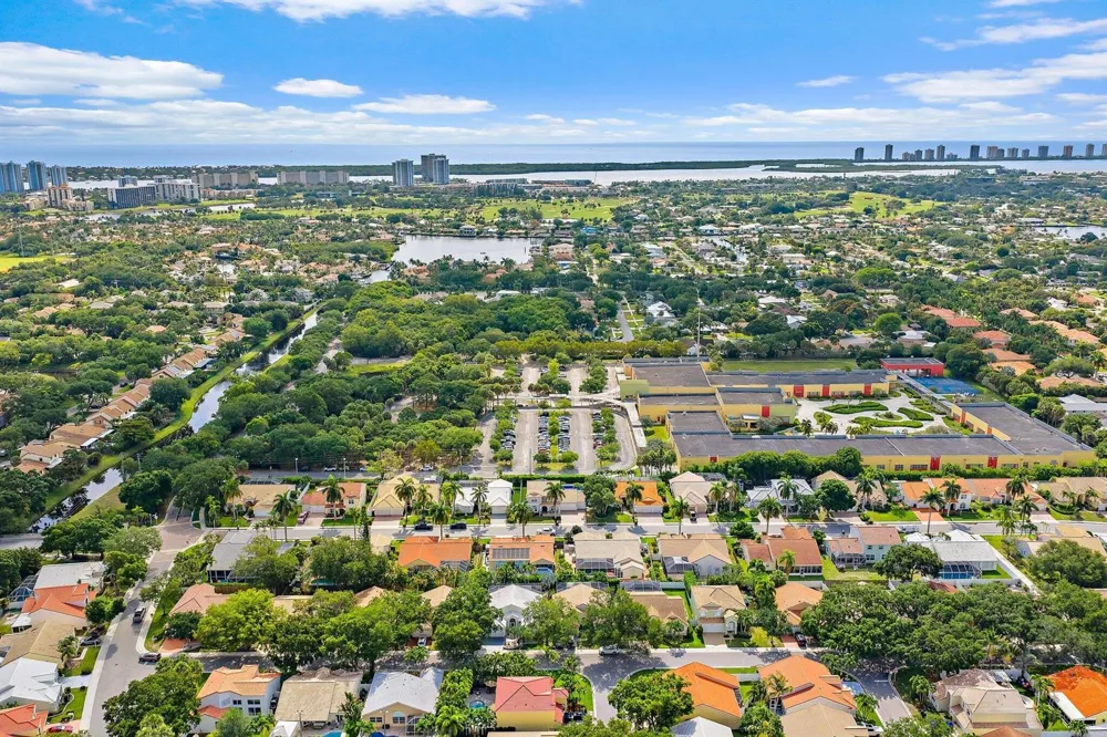 10295 Allamanda Boulevard Palm Beach Gardens, FL 33410