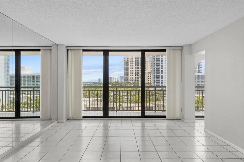 3400 Ocean Drive #705 Singer Island, FL 33404