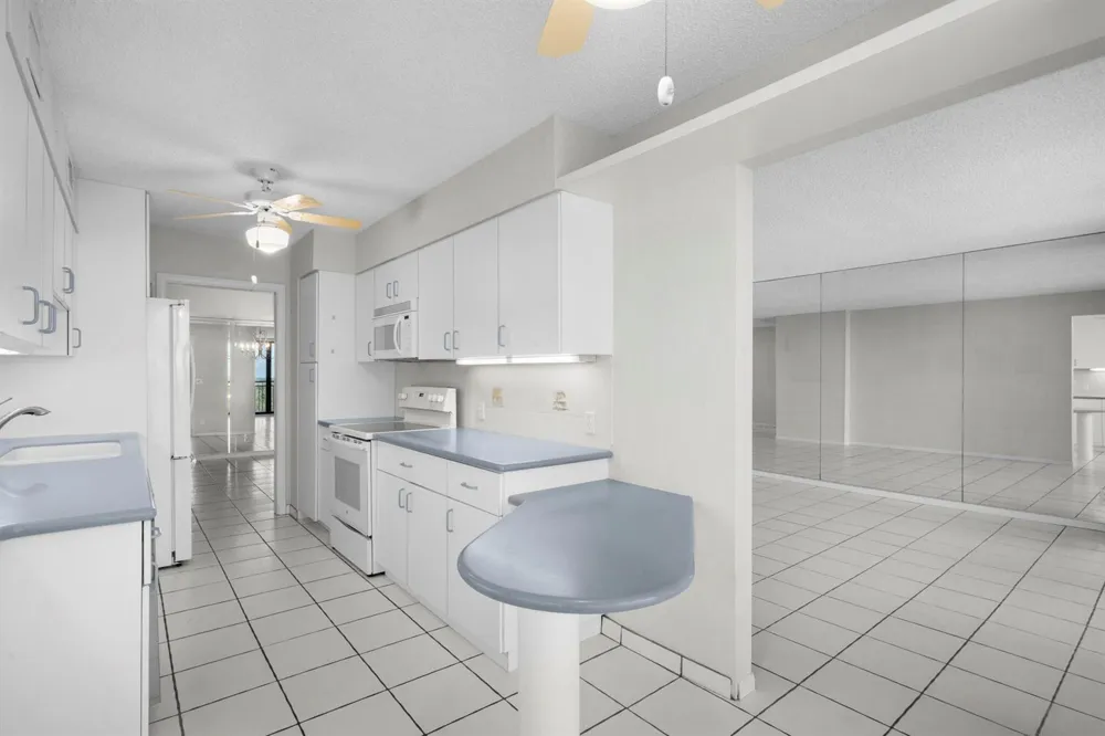 3400 Ocean Drive #705 Singer Island, FL 33404