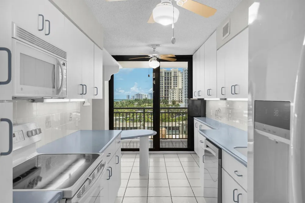 3400 Ocean Drive #705 Singer Island, FL 33404
