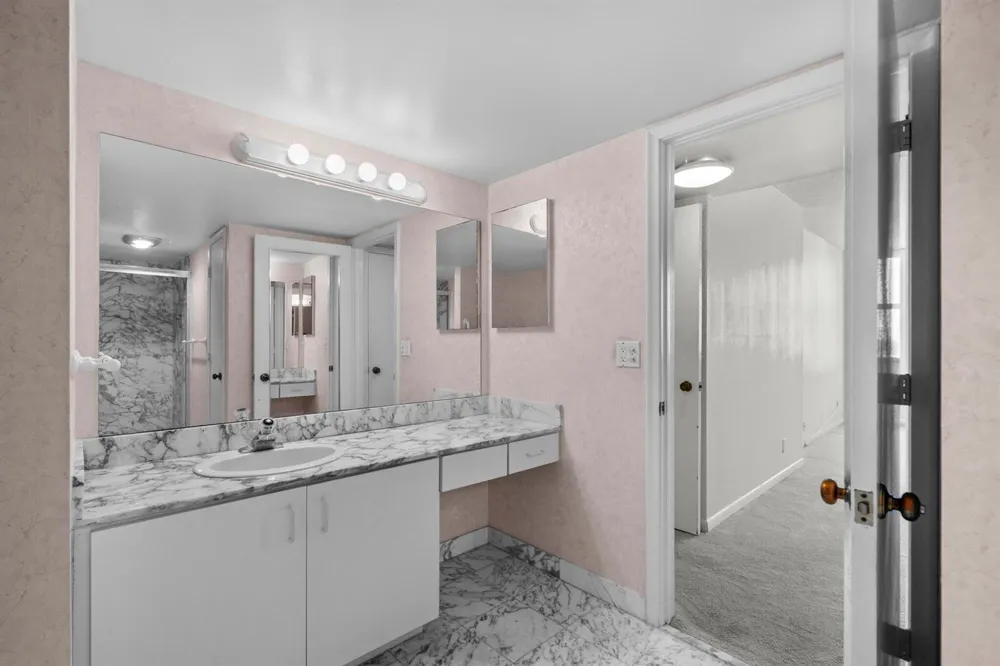 3400 Ocean Drive #705 Singer Island, FL 33404