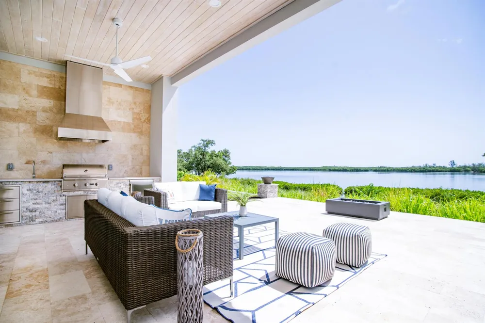 4842 S Harbor Drive Vero Beach, FL 32967
